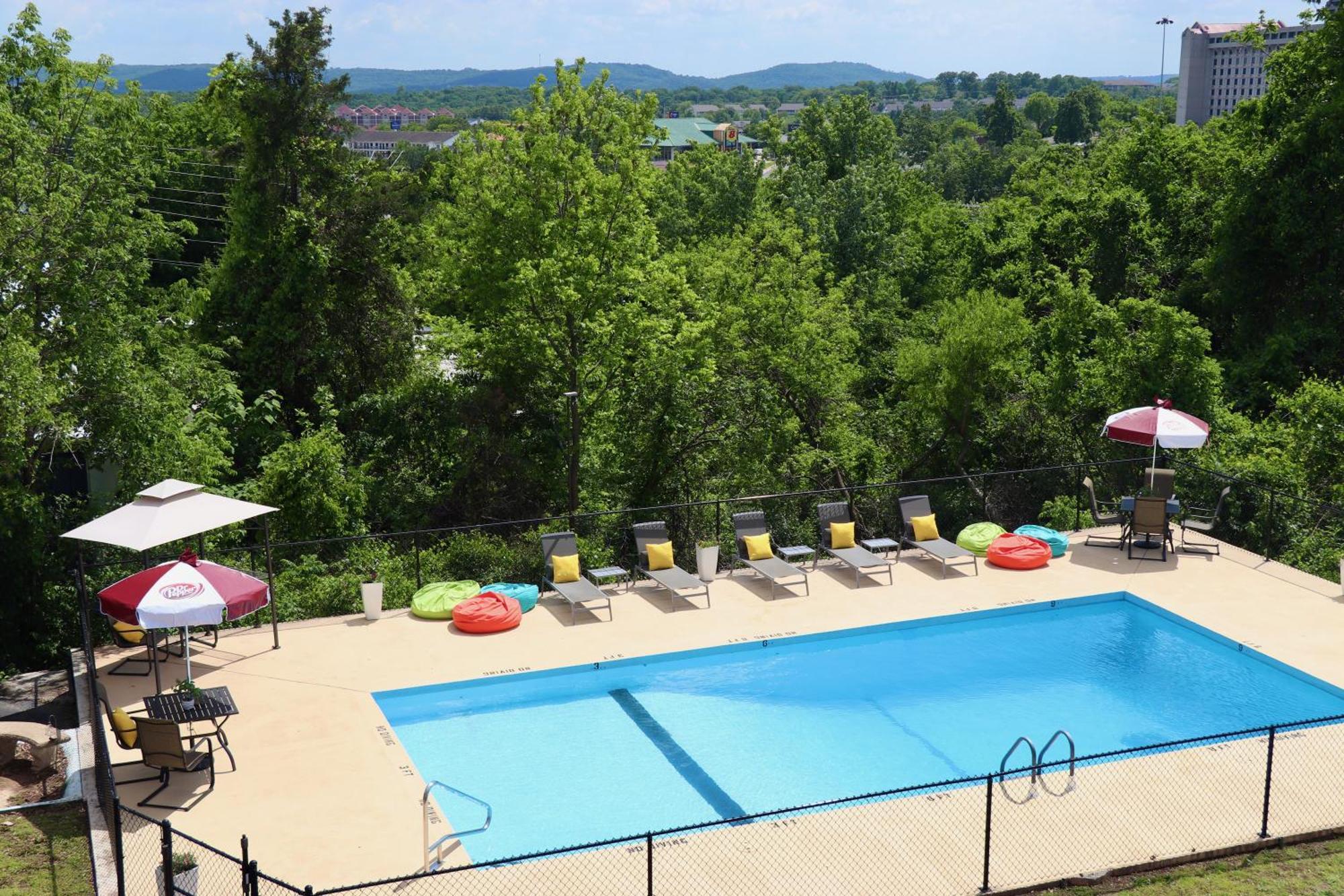 The Retro Hotel Branson Bagian luar foto