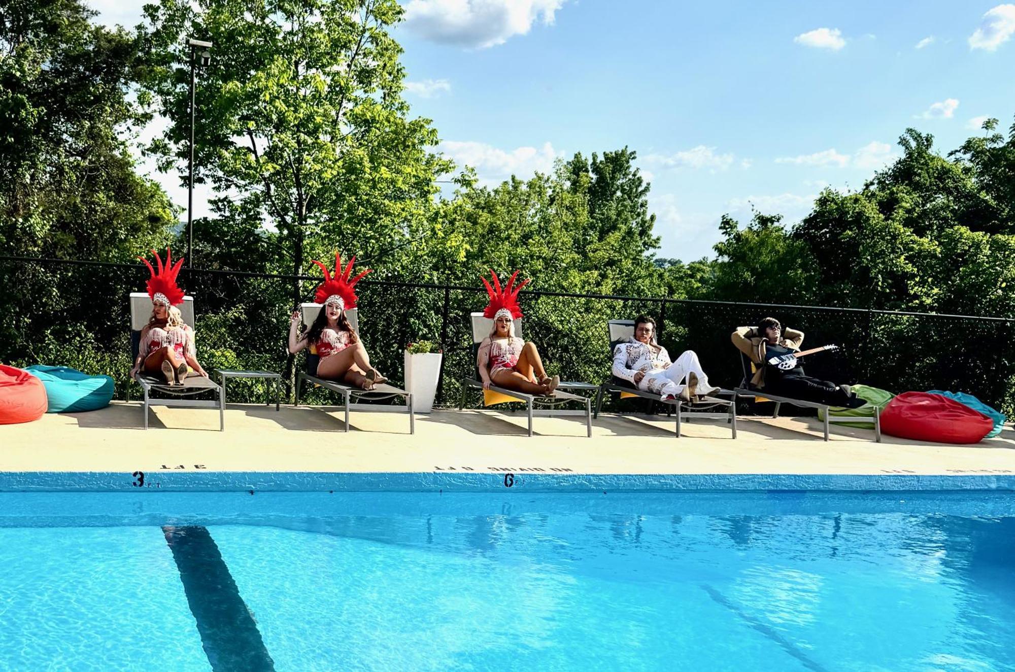 The Retro Hotel Branson Bagian luar foto